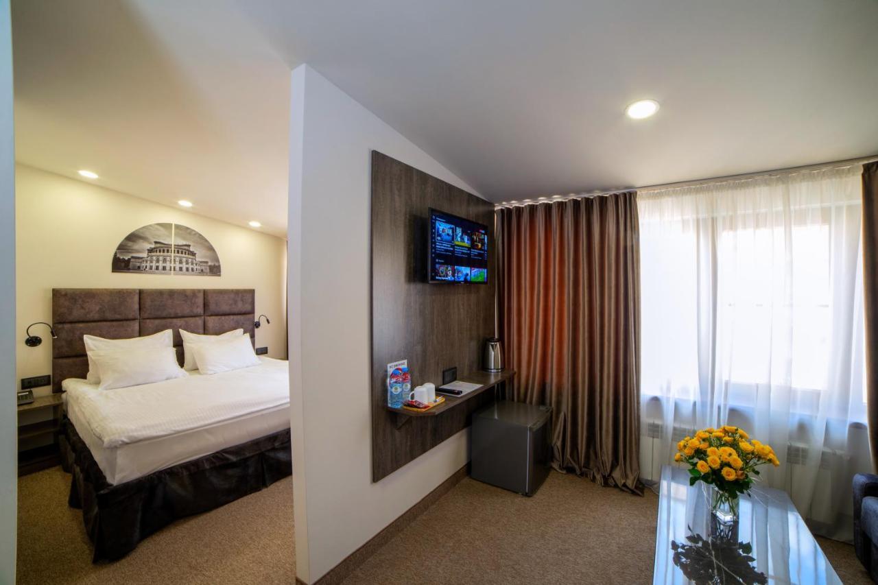 Median Hotel, City Center 예레반 외부 사진