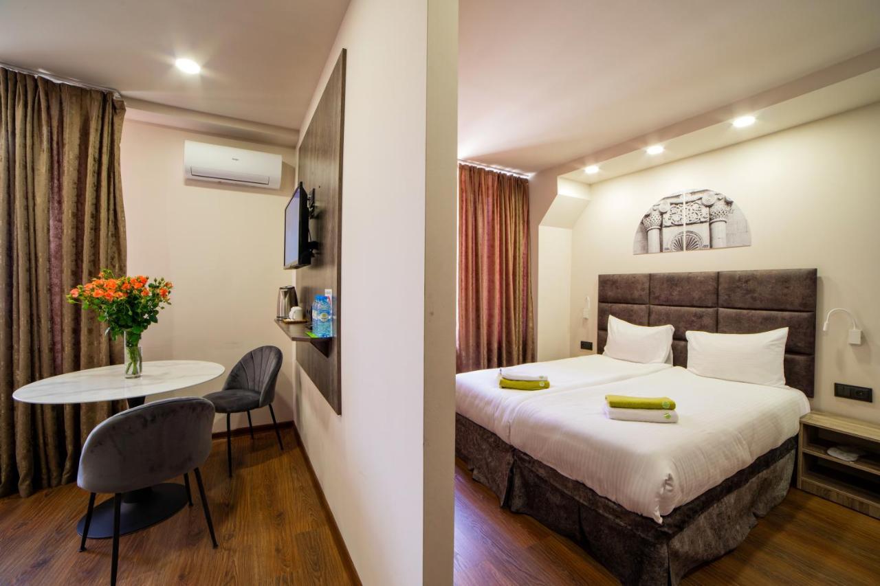 Median Hotel, City Center 예레반 외부 사진
